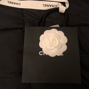 Chanel shopping bag